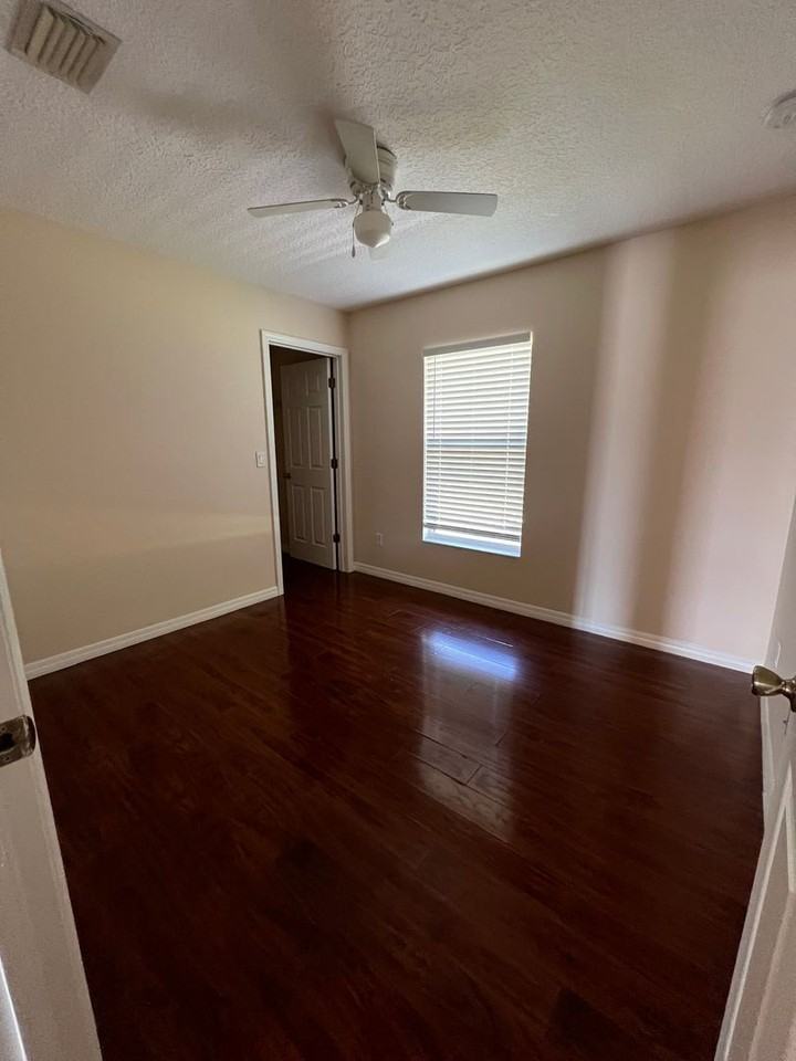 20715 Macon Parkway - Photo 6 of 13