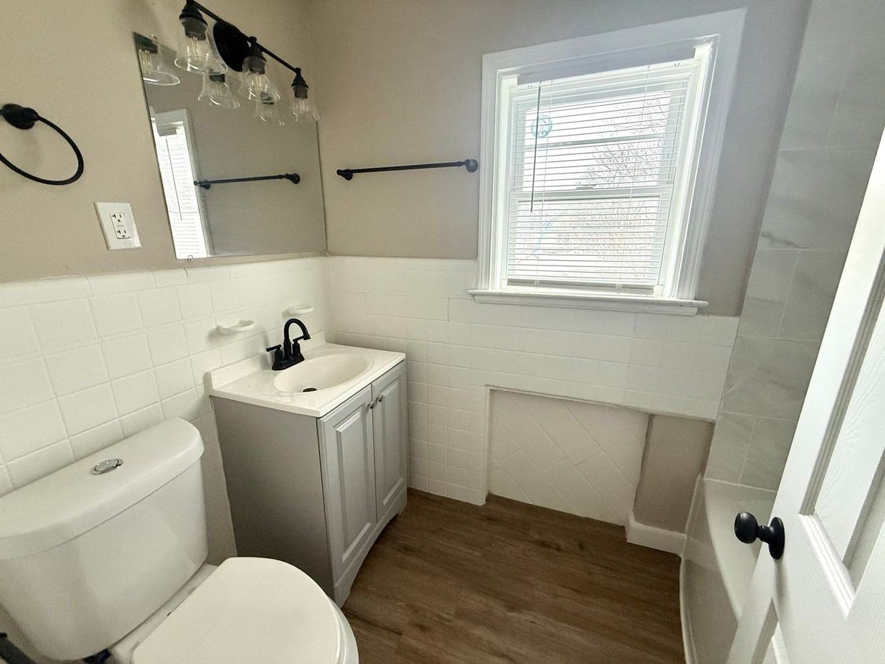 9355 Ward St - Photo 7 of 8