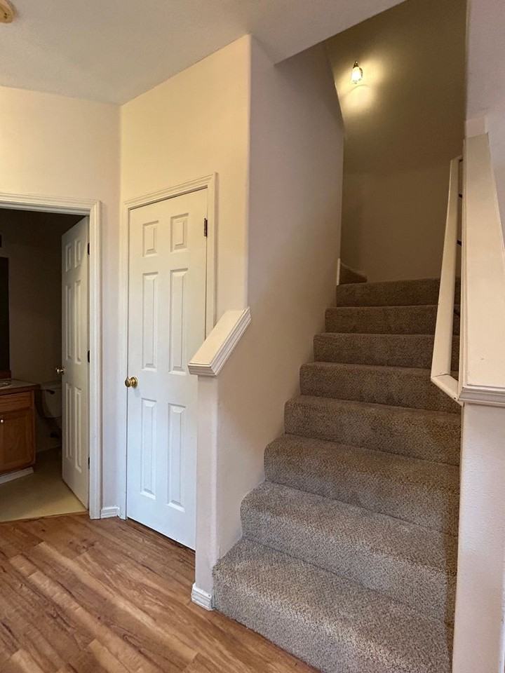 4889 Saunter Loop Northeast - Photo 4 of 23