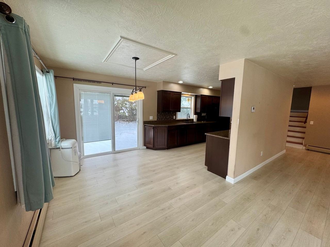 108 W 15th Ave - Photo 7 of 9