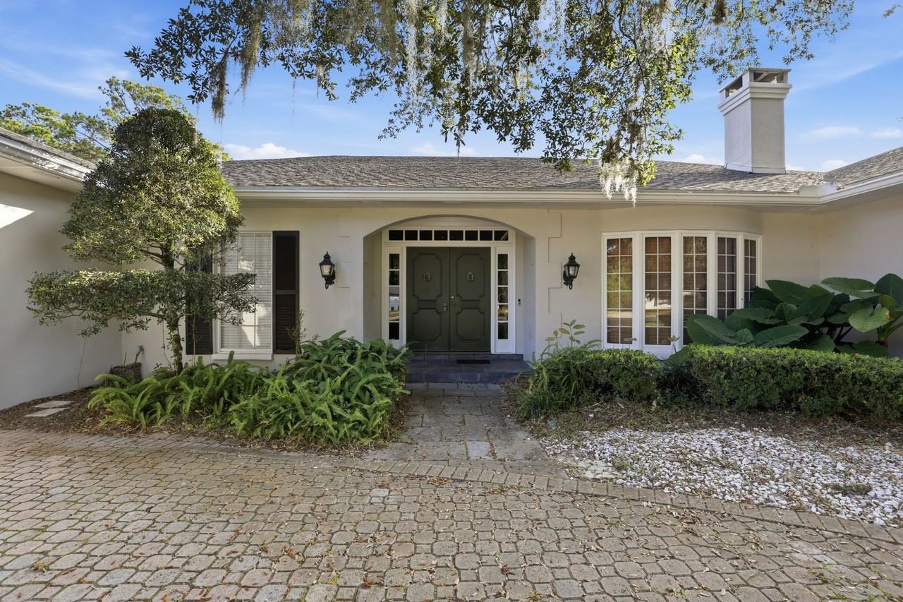 6307 Southwest 35th Way - Photo 2 of 46