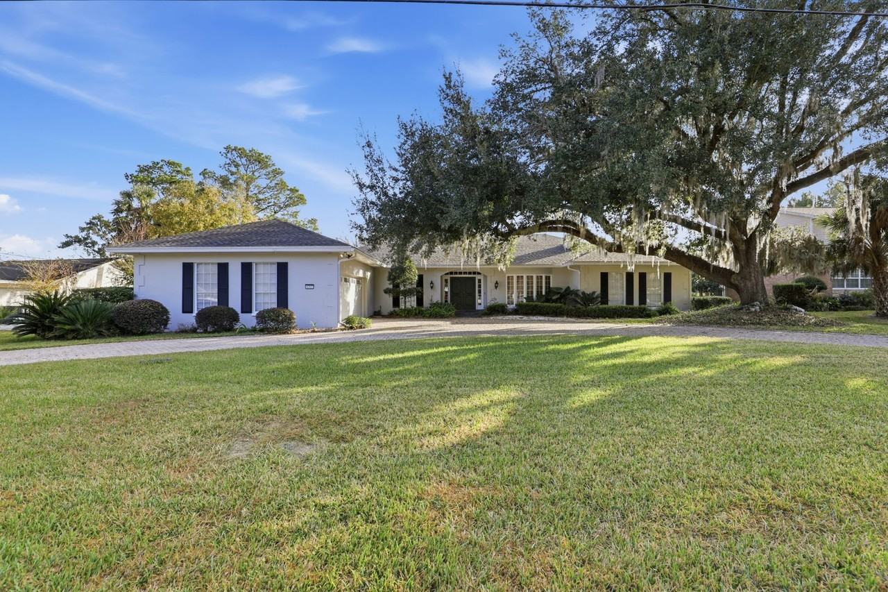 6307 Southwest 35th Way - Photo 3 of 46