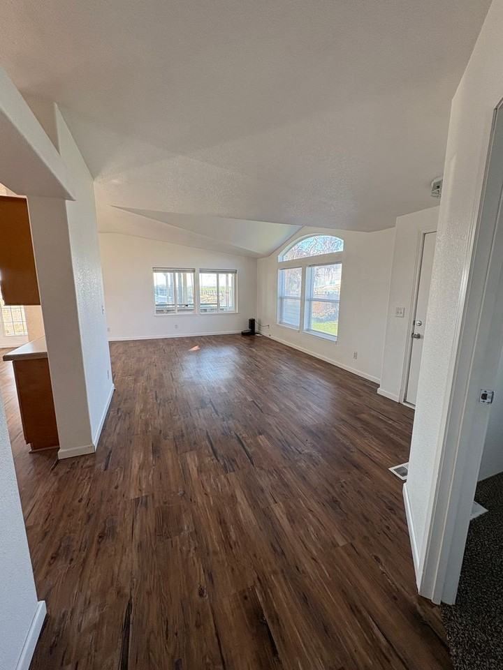 8502 State Route 283 - Photo 6 of 15