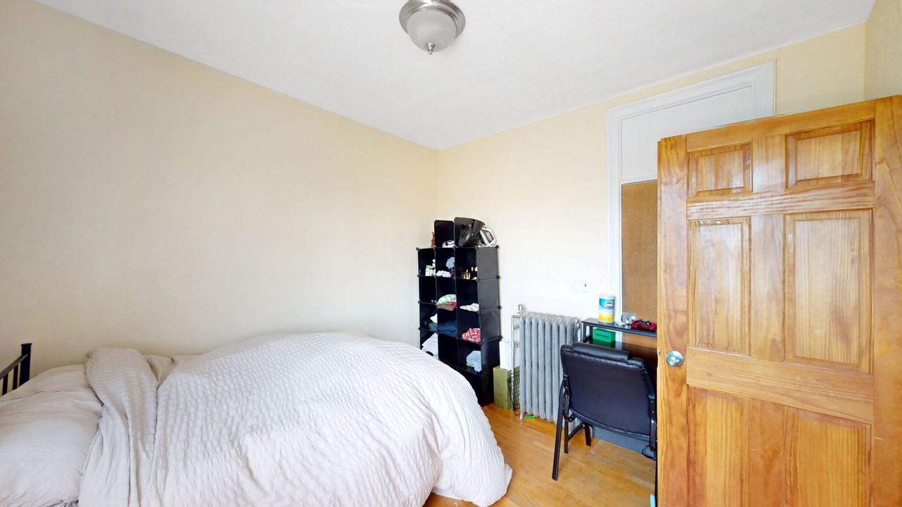 69 Hammond Street - Photo 5 of 11