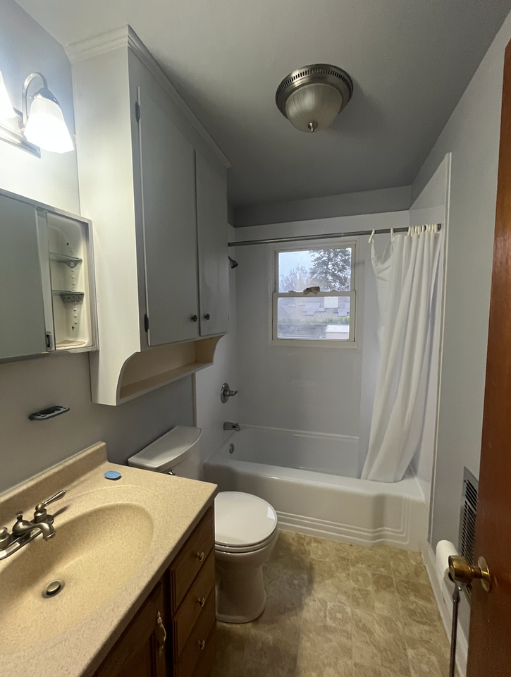 15 Fairlane Cir - Photo 5 of 7