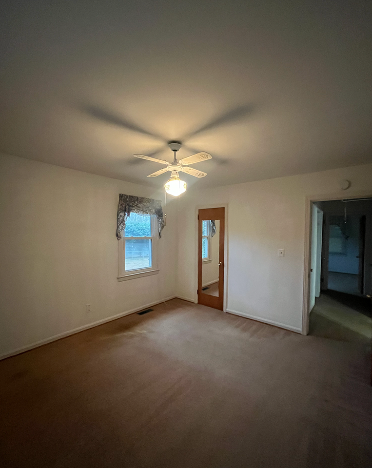 15 Fairlane Cir - Photo 7 of 7