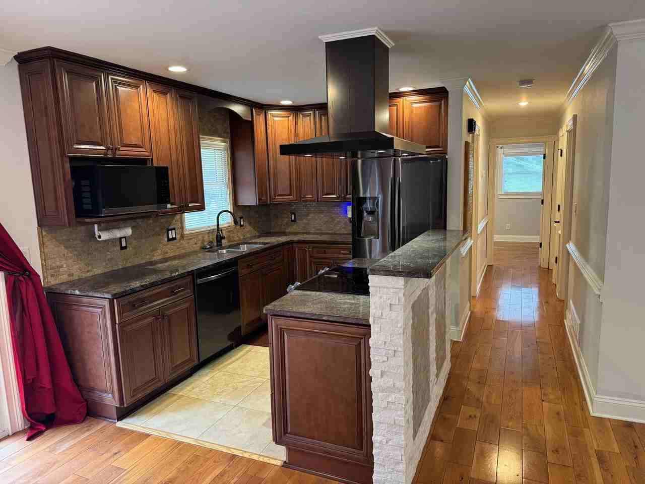 837 Parkstone Dr - Photo 7 of 34