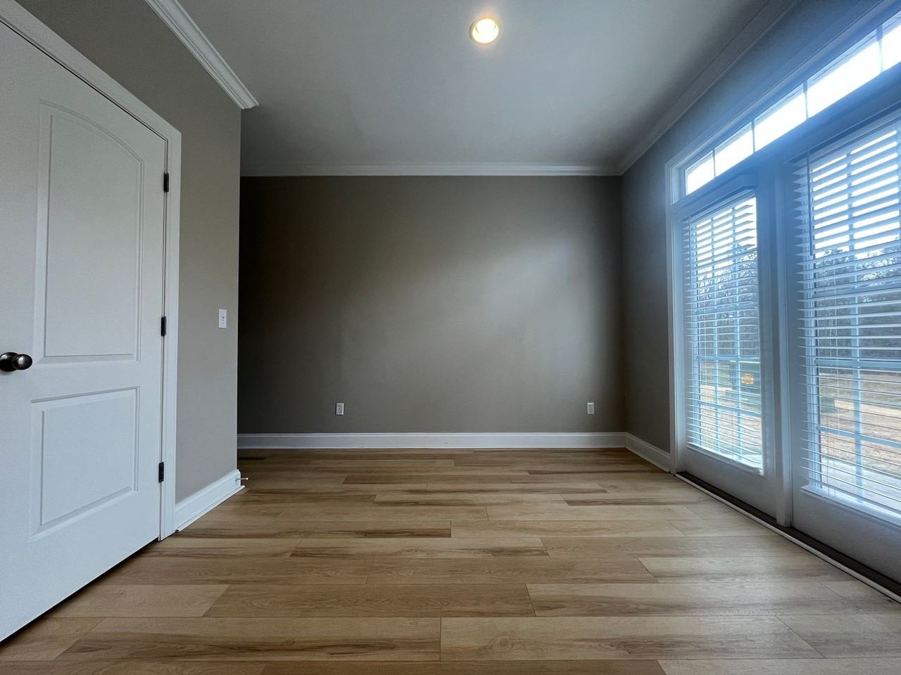 444 Woodbark Ct - Photo 4 of 18