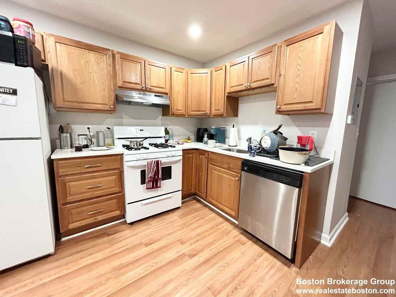 88 Hammond Street - Photo 2 of 6