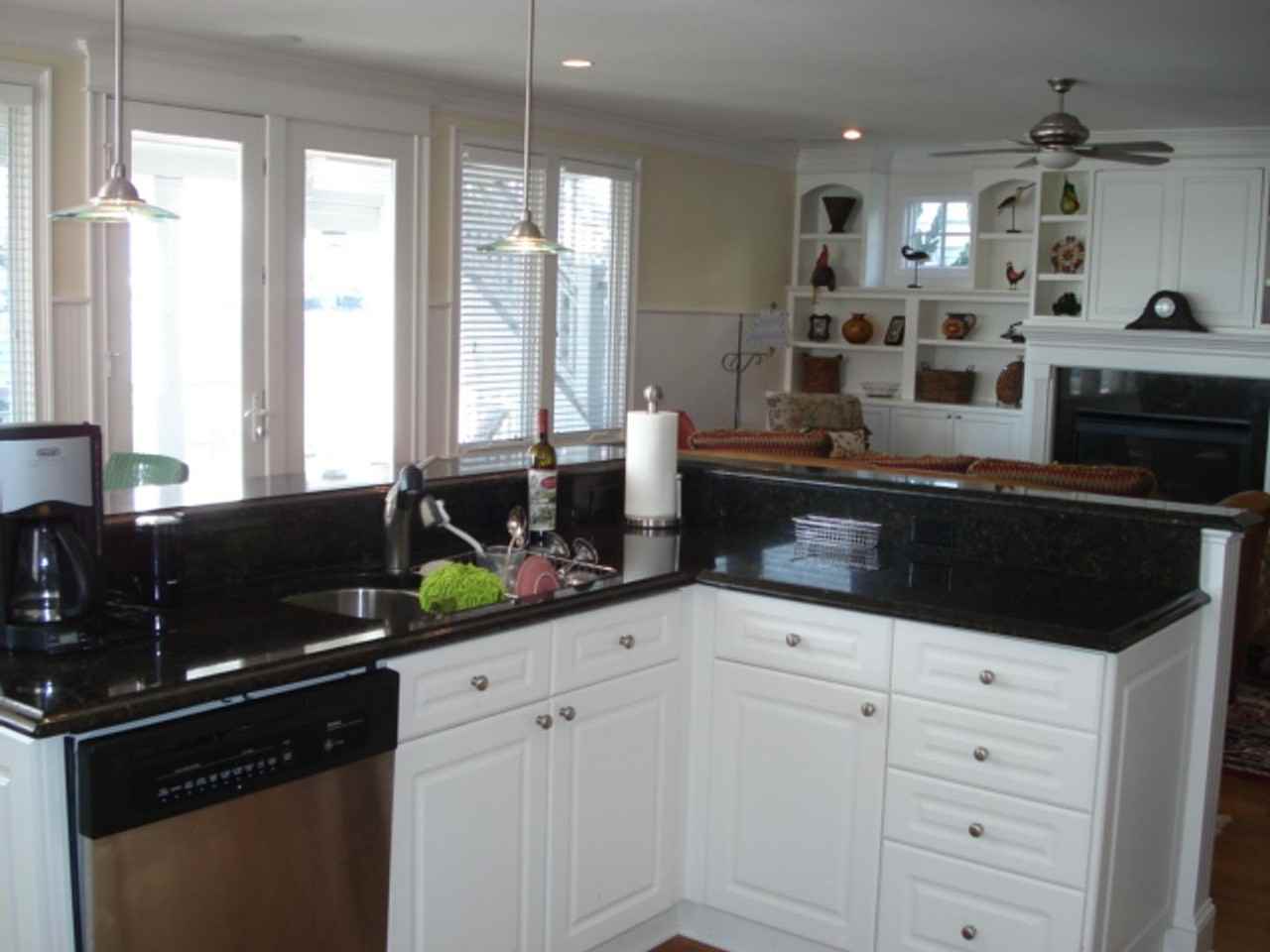 4 Channel Avenue - Photo 5 of 20