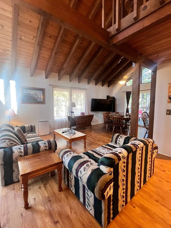 12107 Oslo Drive - Photo 3 of 14