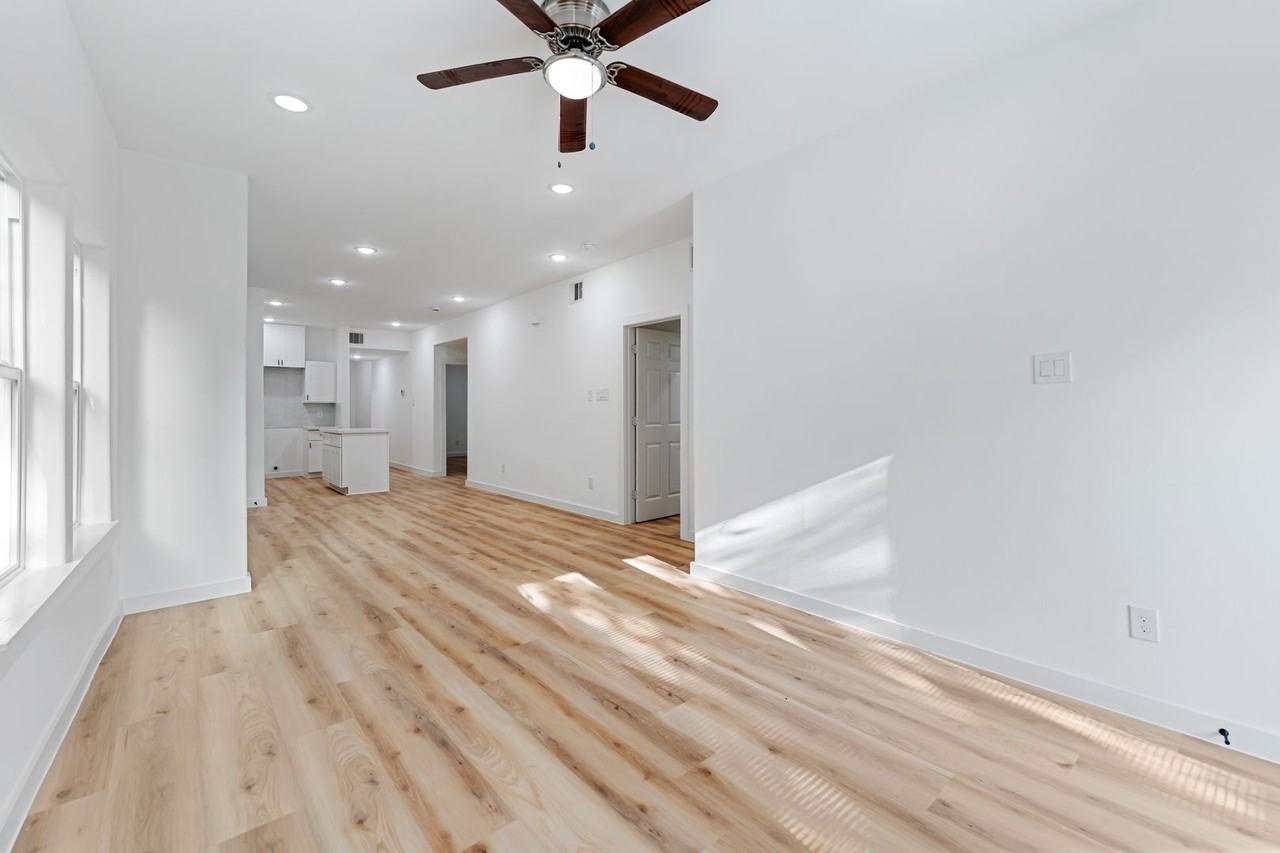 9324 Firnat St #A - Photo 4 of 31