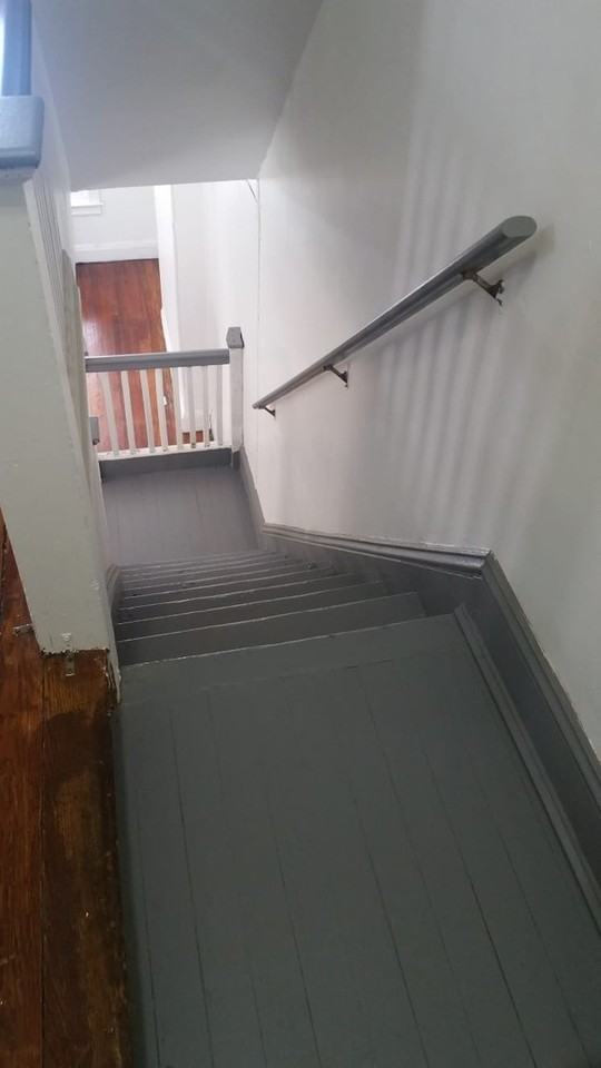 241 Highland Ave - Photo 6 of 25