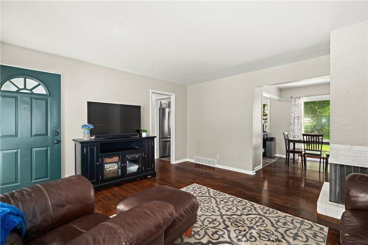 9720 England Dr - Photo 7 of 27