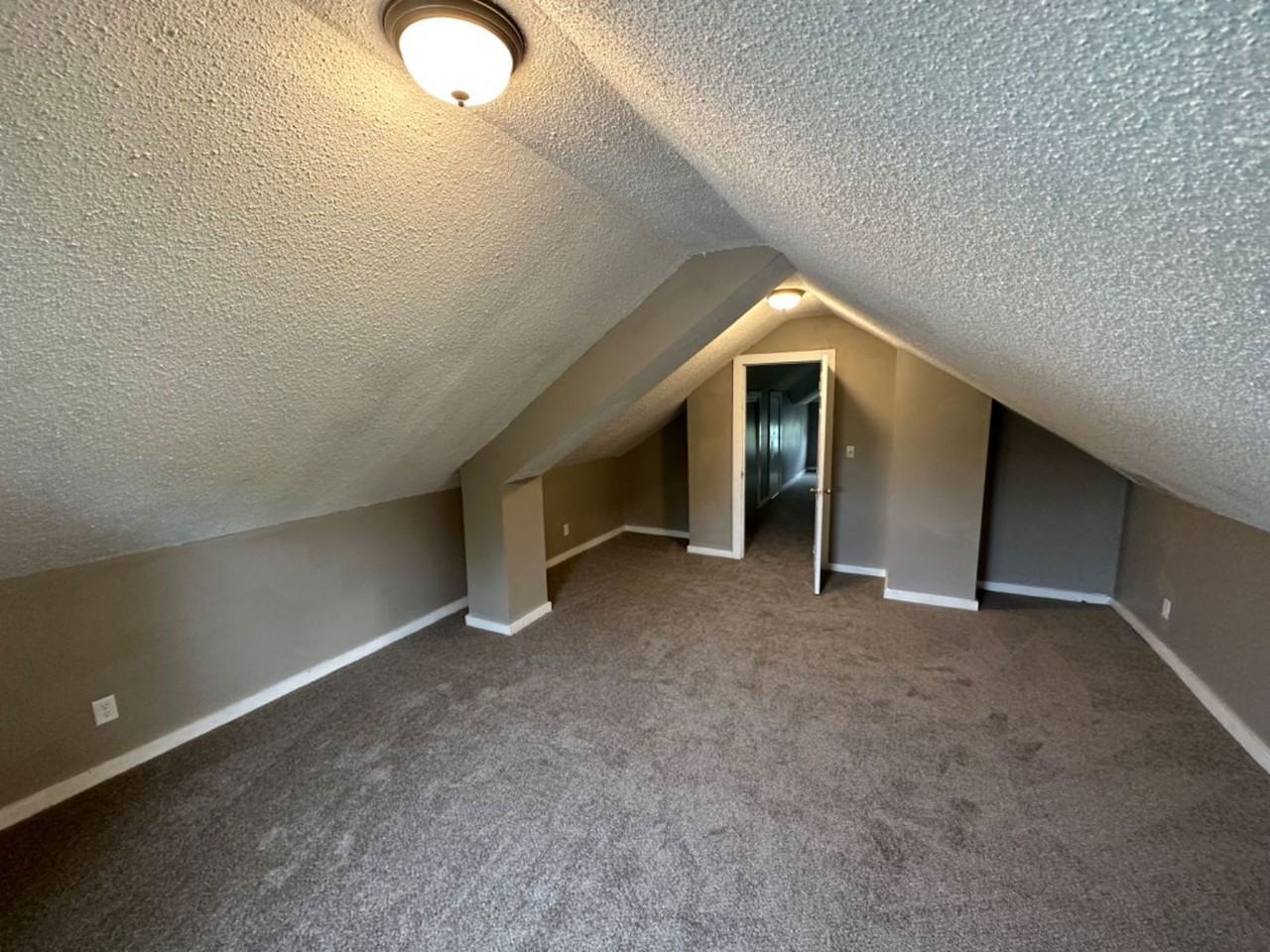 2482 West Concordia Avenue - Photo 3 of 7