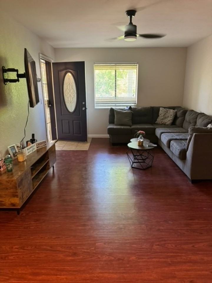 1336 East Mountain View Road - Photo 6 of 23