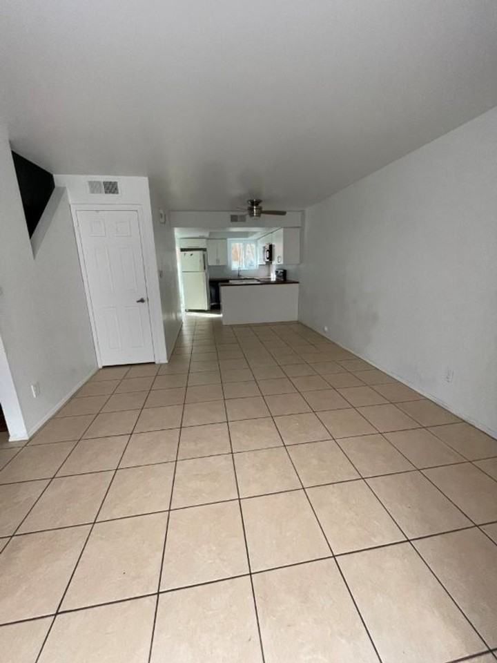 544 South Wilson Street #104 - Photo 3 of 12