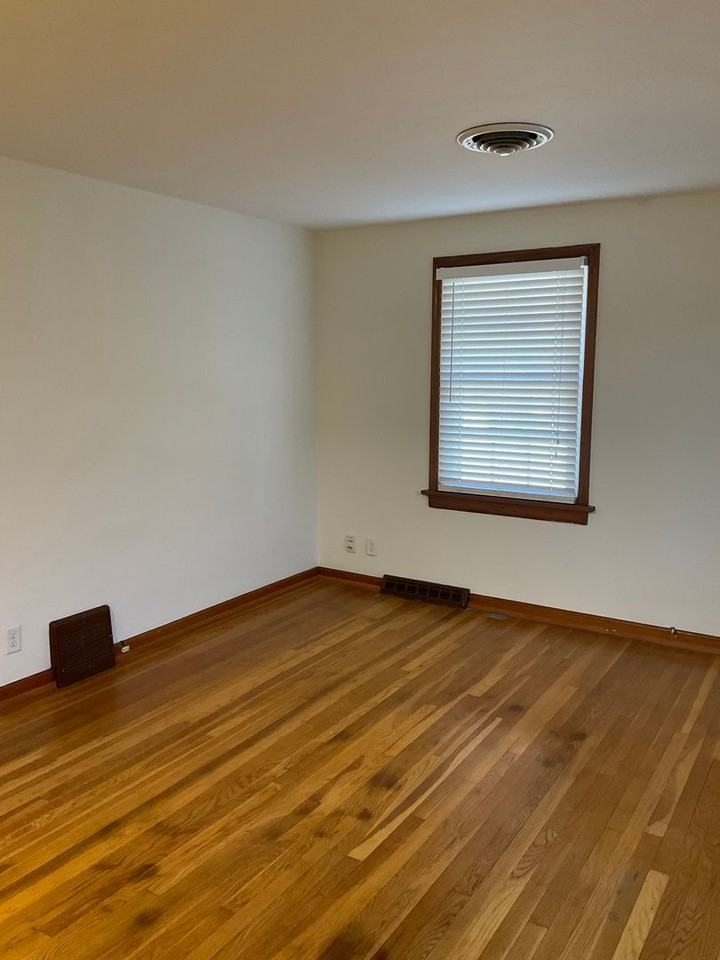 207 West Highway 50 - Photo 3 of 25