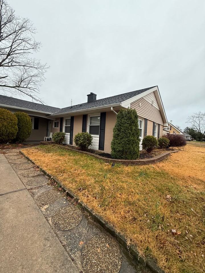 25 Pembrook Ln - Photo 4 of 26