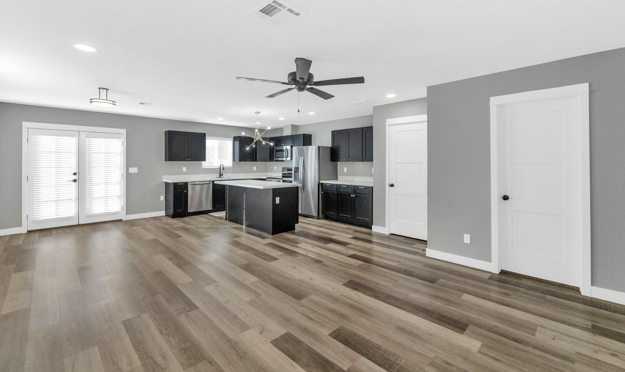 2509 East Broadway Road #4 - Photo 4 of 23