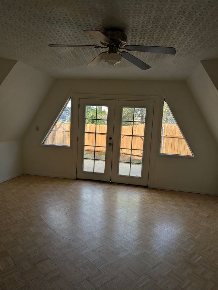 21001 Country Club Dr - Photo 7 of 26