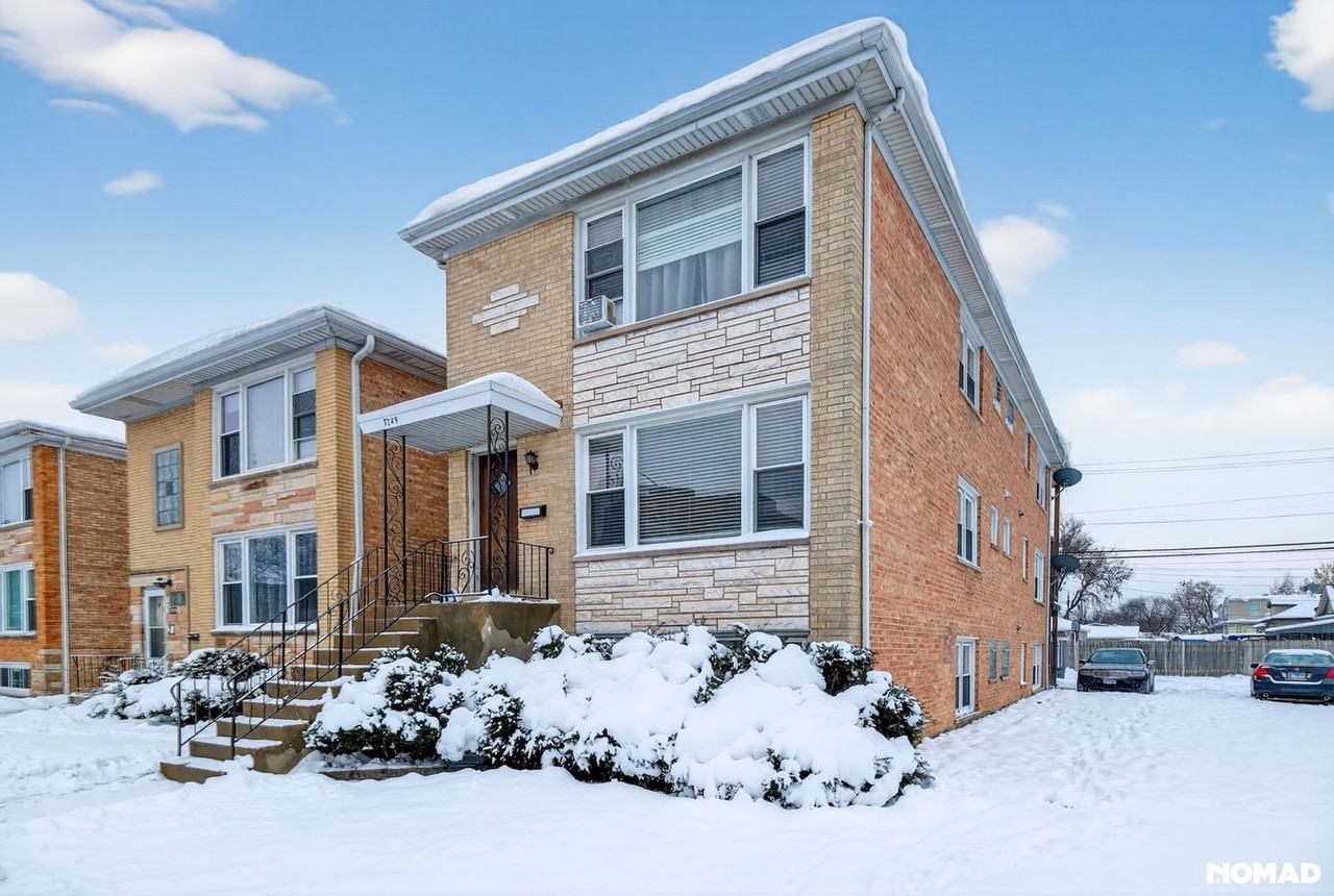 7249 W Belmont Ave - Photo 3 of 32