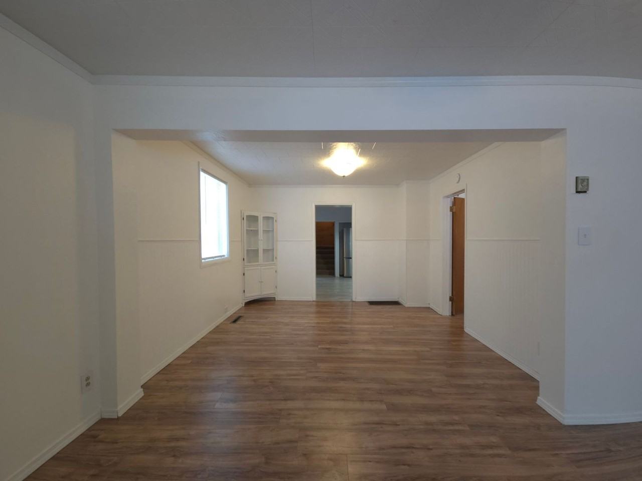 120 Bank Street - Photo 3 of 24