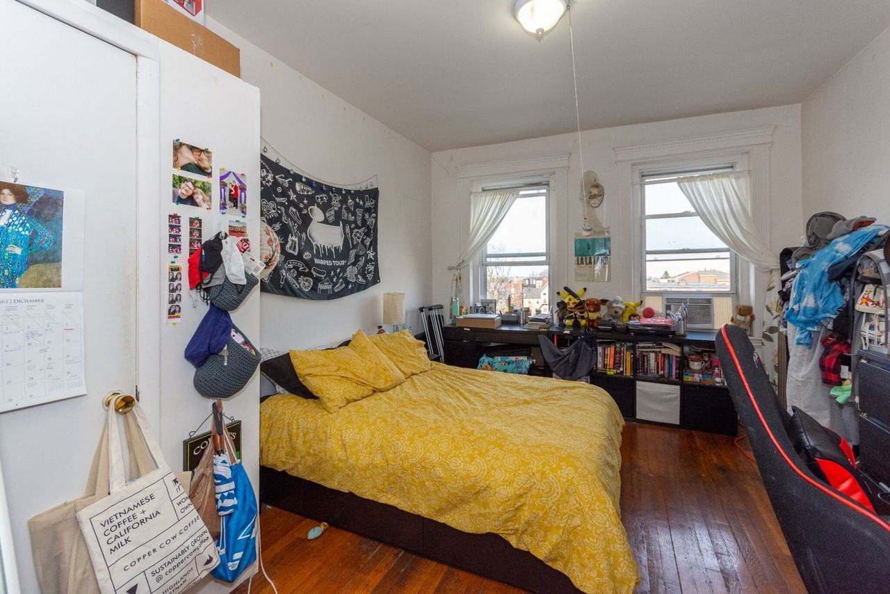 52 Brighton Ave - Photo 2 of 6