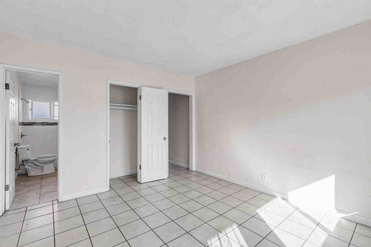 7101 Rugby Avenue - Photo 3 of 6