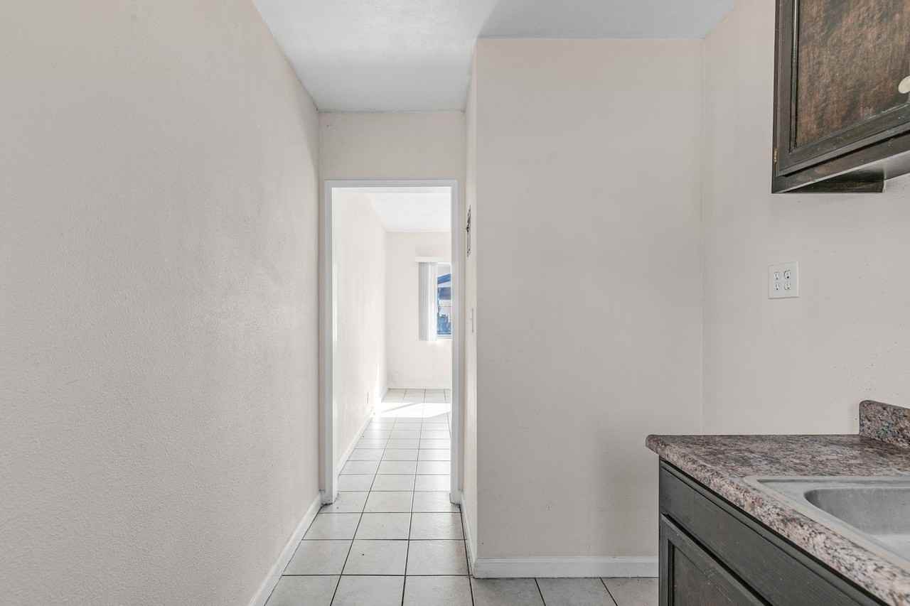 7101 Rugby Avenue - Photo 6 of 6