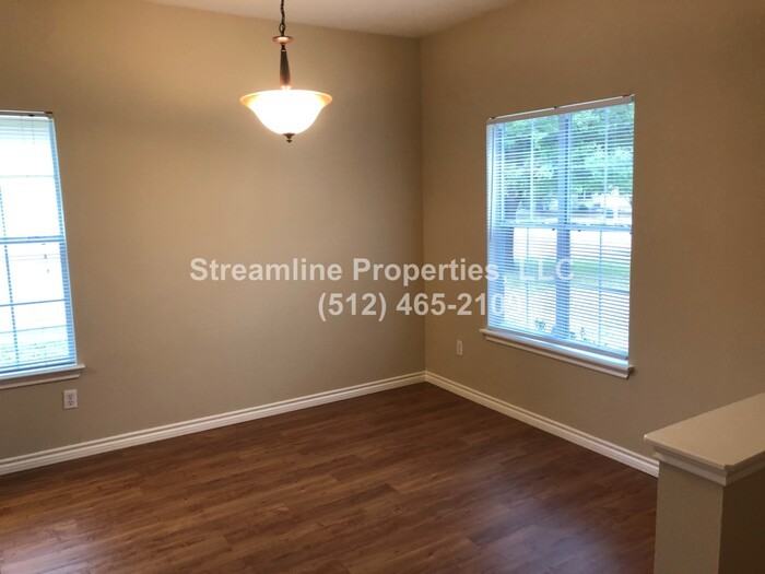 18101 Maxa Dr - Photo 4 of 13