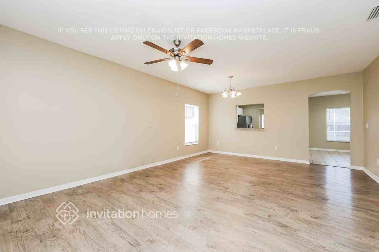 12625 Bramfield Dr - Photo 5 of 18