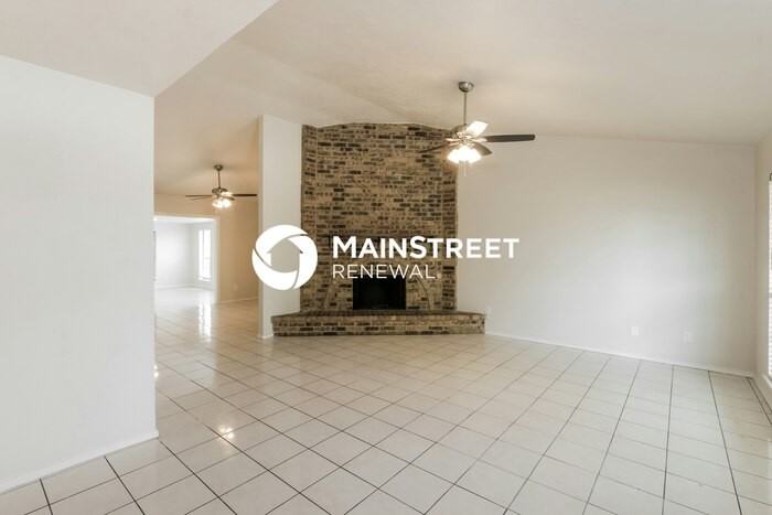 1930 Robert Jones Dr - Photo 4 of 16