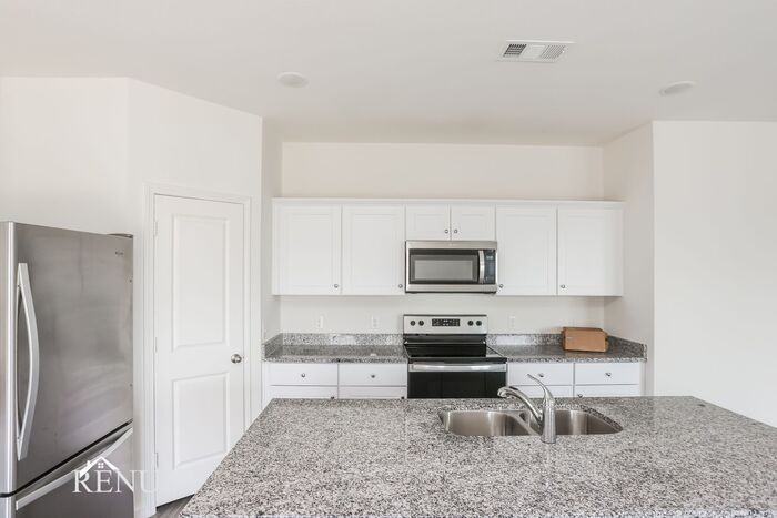 6016 Mojave Dr #6016MD - Photo 3 of 19