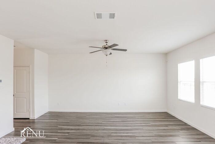 6016 Mojave Dr #6016MD - Photo 4 of 19