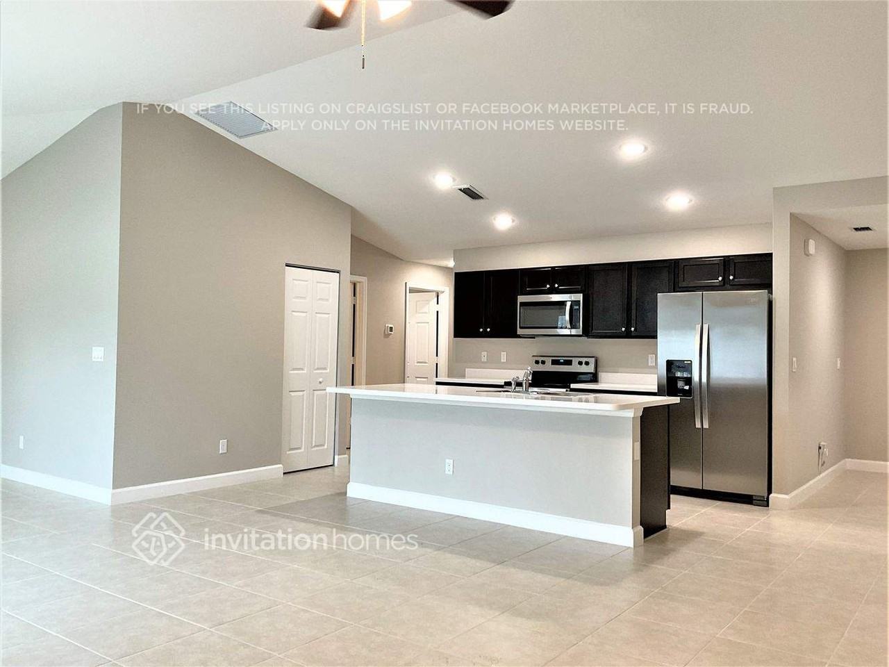 467 Ocala St Sw - Photo 3 of 16