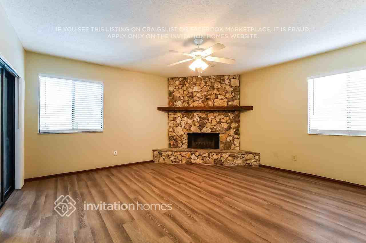 714 Boysenberry Ct - Photo 4 of 18