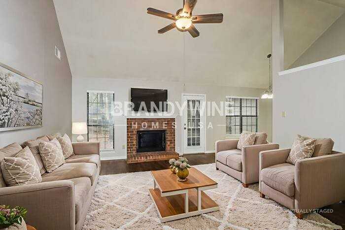 5762 Riverhead Ave #5762 - Photo 4 of 25