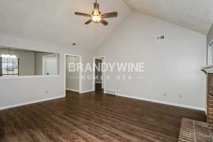 5762 Riverhead Ave #5762 - Photo 6 of 25