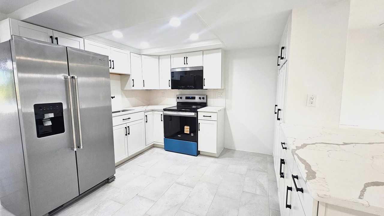 3633 Rock Royal Dr - Photo 3 of 16