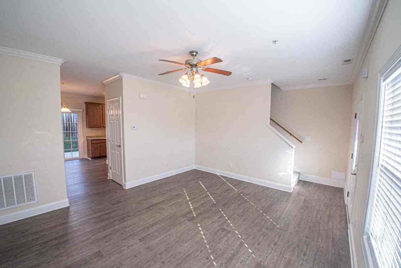 614 North Center Street - Photo 7 of 20