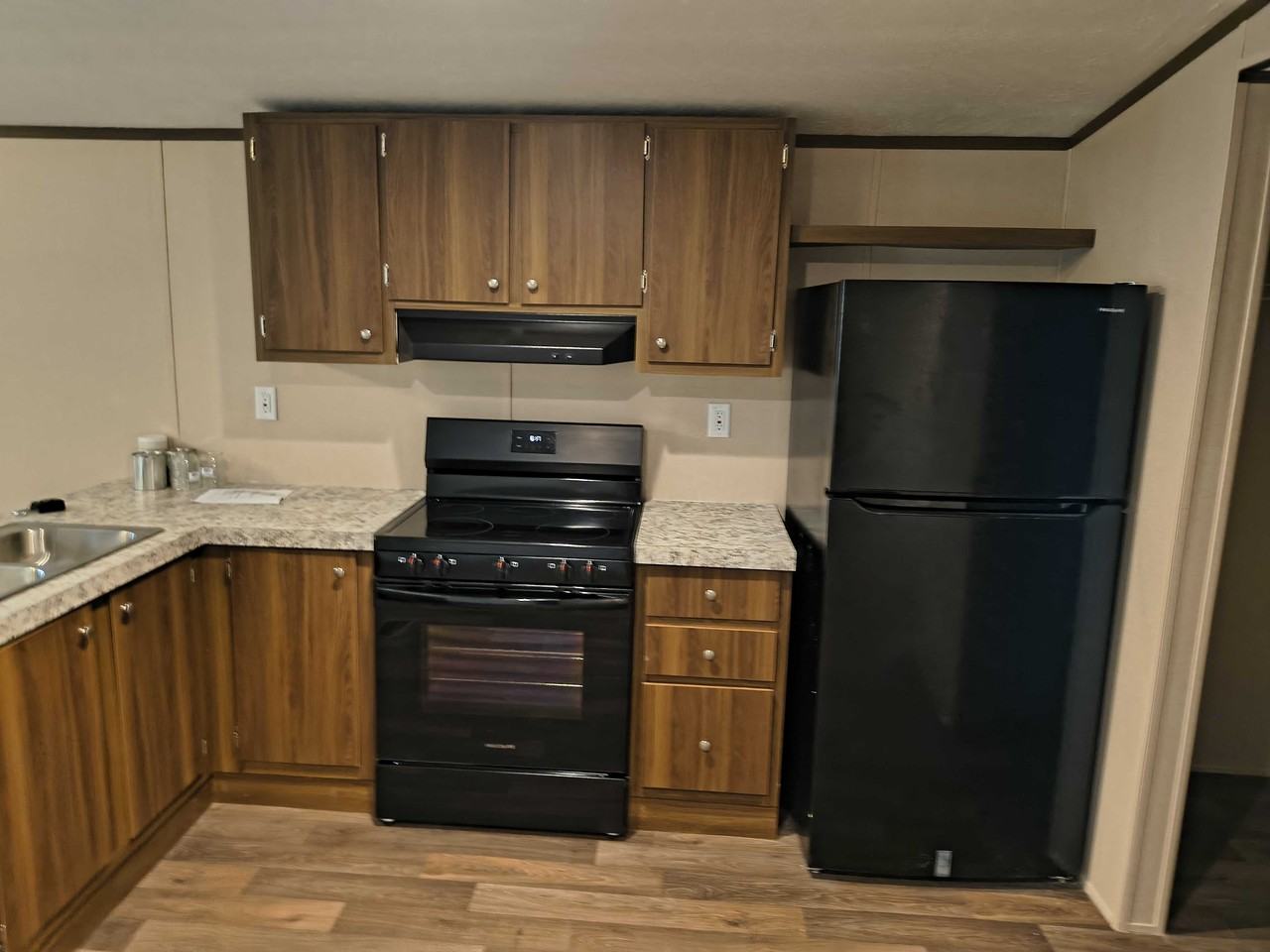 112 Southlake Dr #NA - Photo 3 of 18