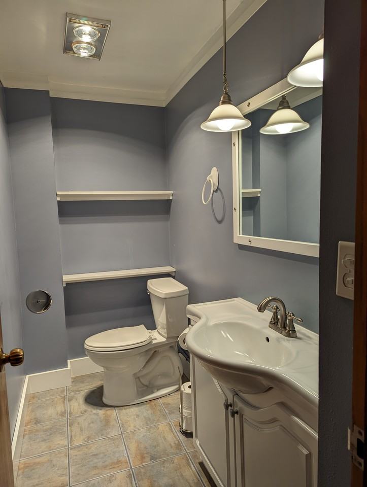 956 N 124th St #3 - Photo 4 of 15