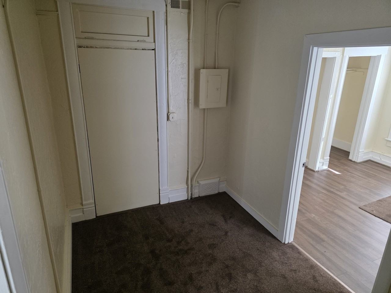 202 N Bradford Ave #3 - Photo 4 of 5