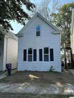 featured image of 836 Adams Street