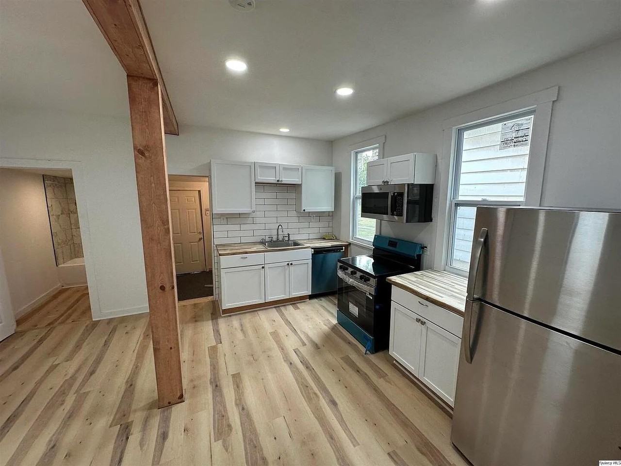 836 Adams Street - Photo 5 of 20