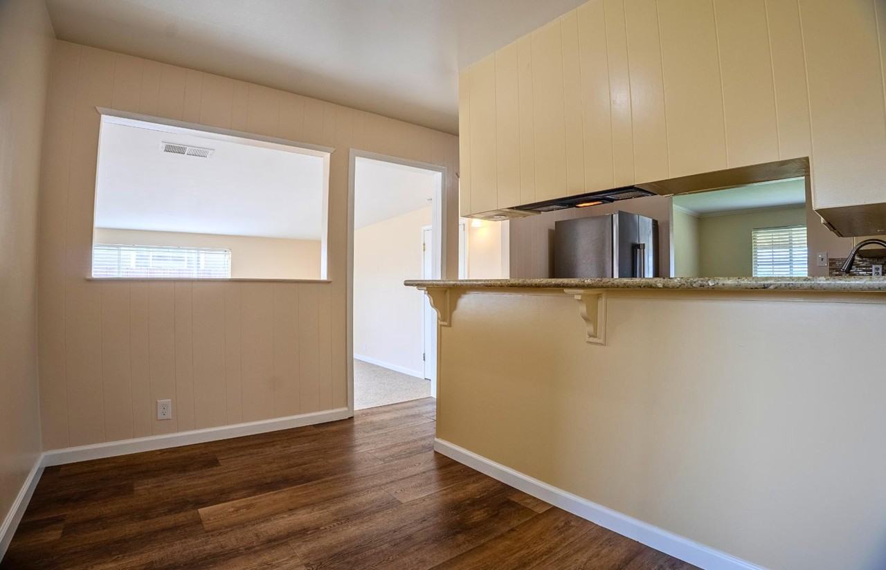 588 Mulberry Cir - Photo 7 of 20