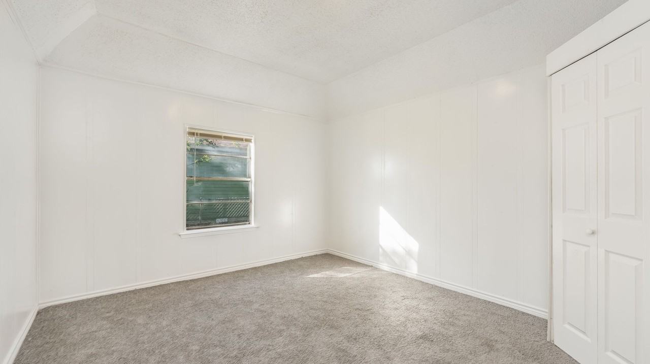 2600 Morales St - Photo 4 of 10