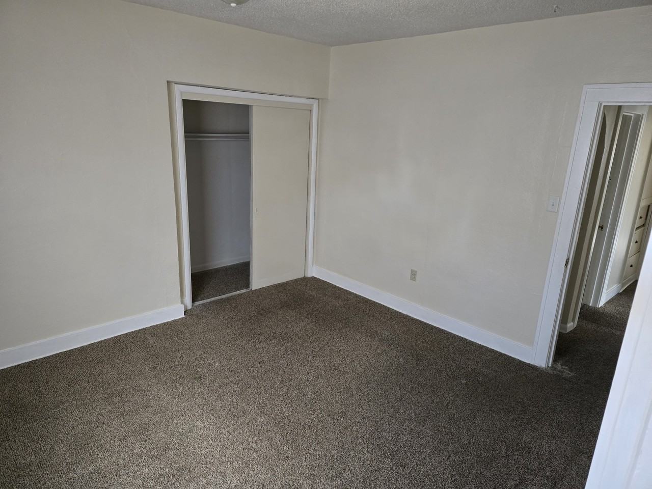 418 Colorado Ave #NA - Photo 4 of 14