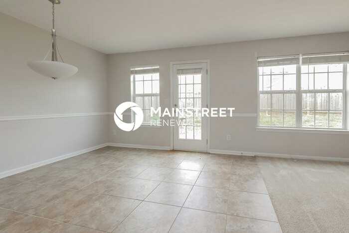 408 Parkside Way - Photo 5 of 17